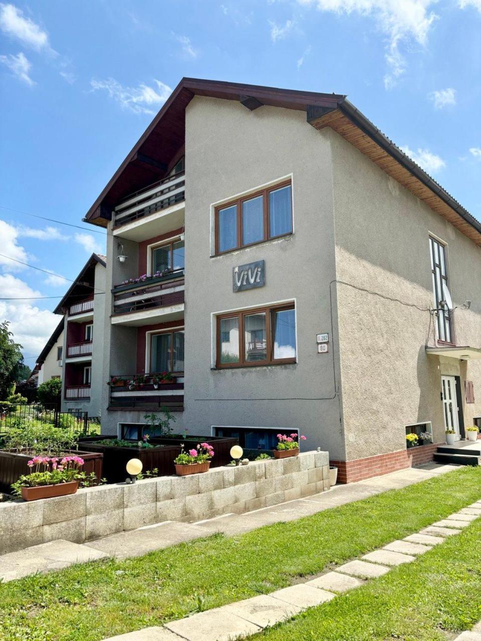 Vivi Apartments Liptovský Mikuláš Eksteriør bilde