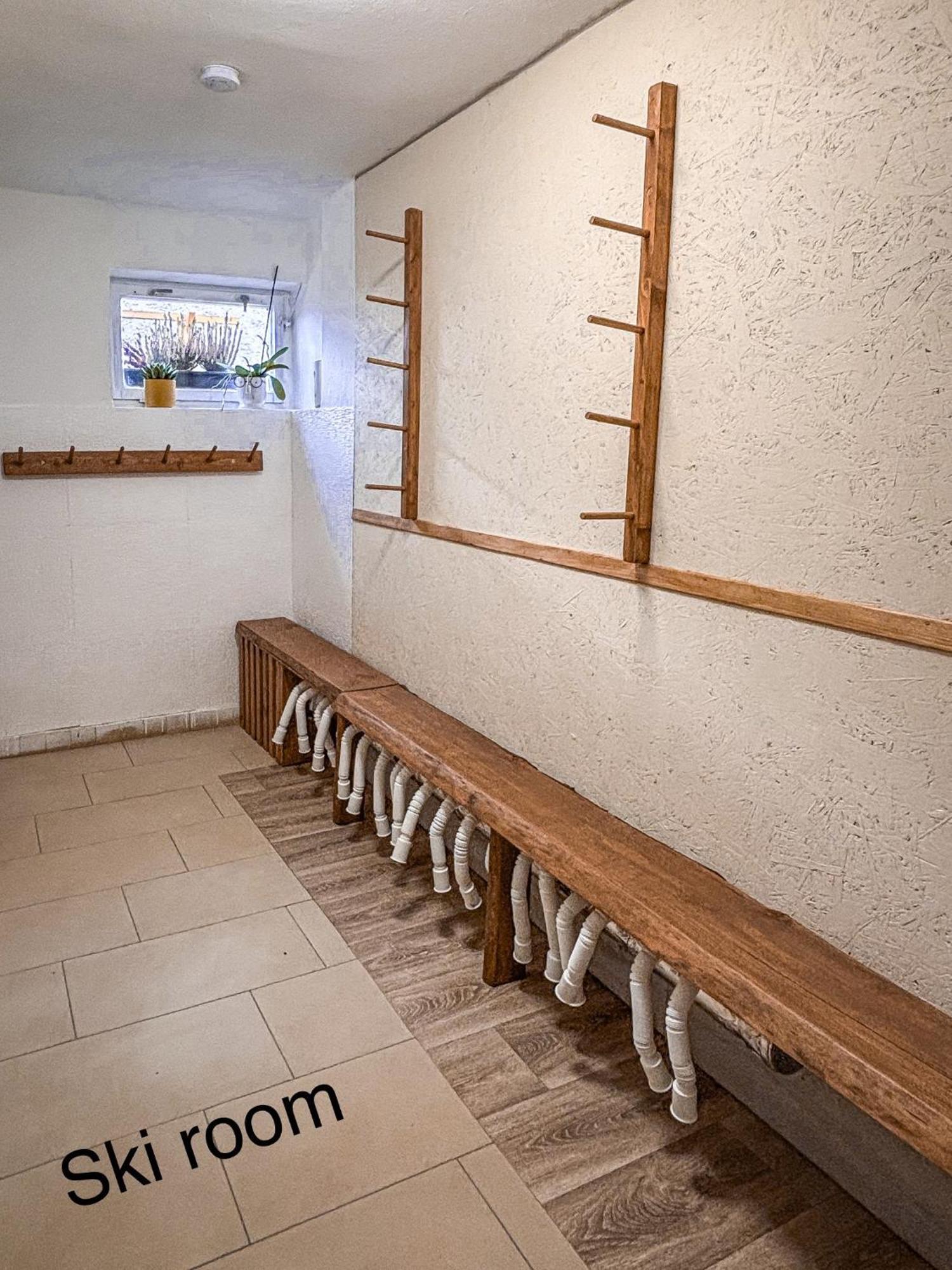 Vivi Apartments Liptovský Mikuláš Eksteriør bilde